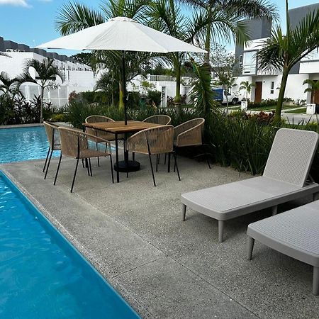 Casa Comoda Con Piscina Naranjo ภายนอก รูปภาพ